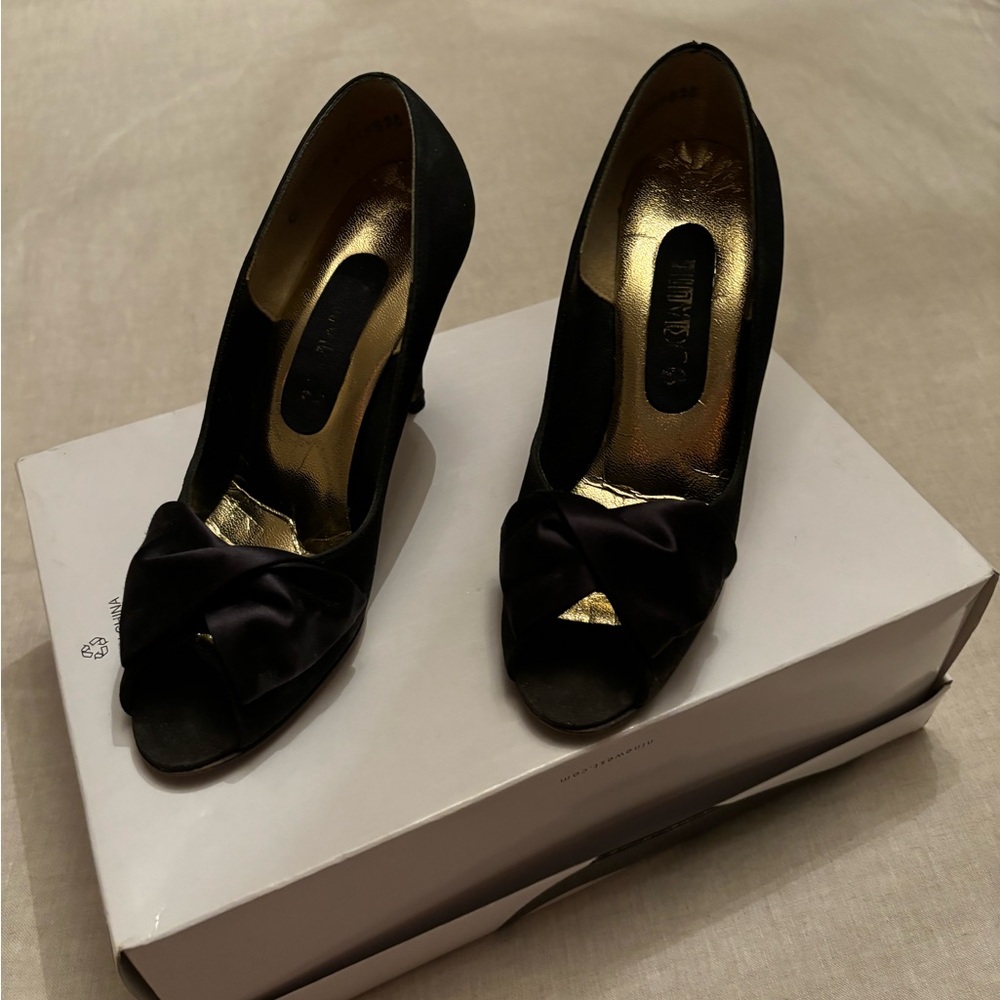 Black size 5 dress heels